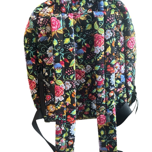 Vera Bradley Mini Totepack limited edition Disney Classics on the Green - Picture 3 of 5